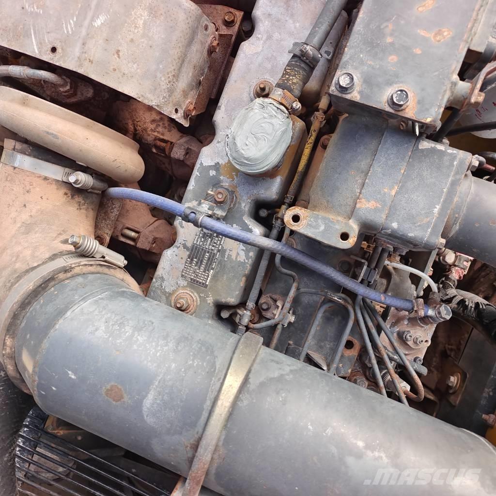 Komatsu PC 300 Bagri goseničarji