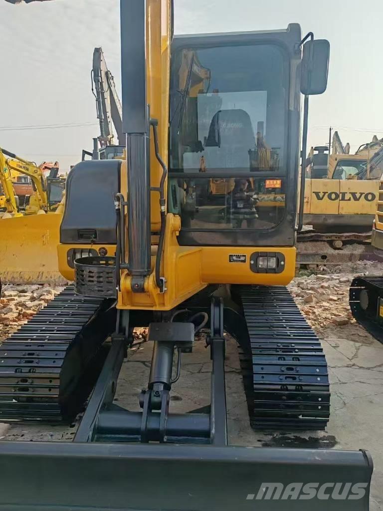 XCMG 60 Bagri goseničarji