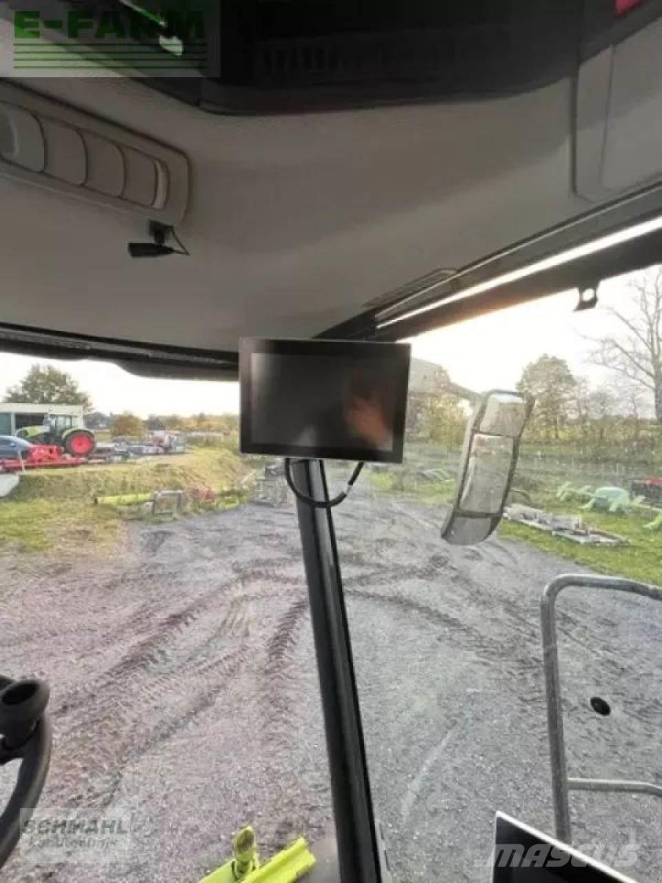 CLAAS trion 730tt Kombajni