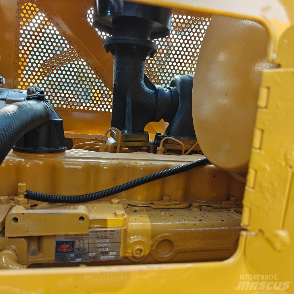 CAT D 7 G Grederji