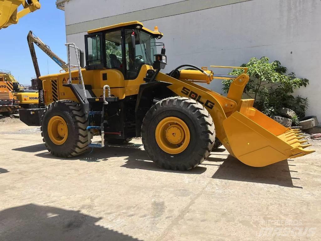 SDLG LG 956 L Kolesni nakladalci