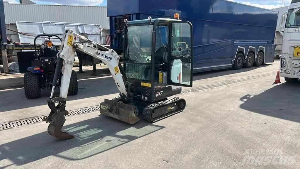 Bobcat e17 Traktorji