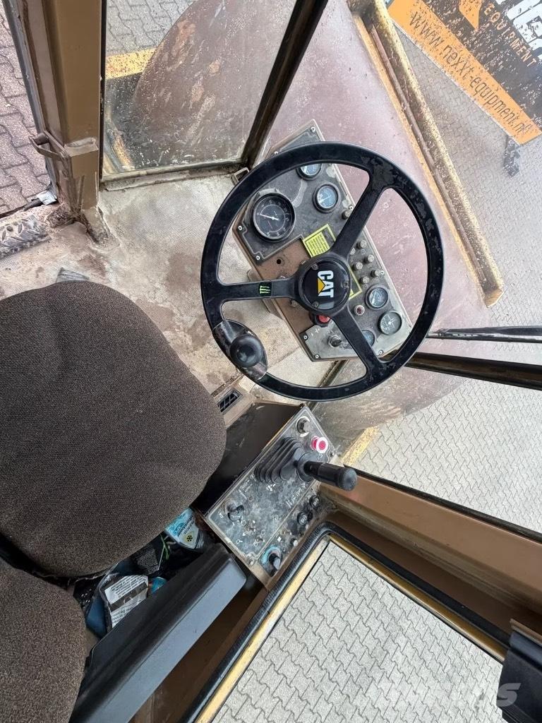 CAT CS 563 AW Enojni valjarji