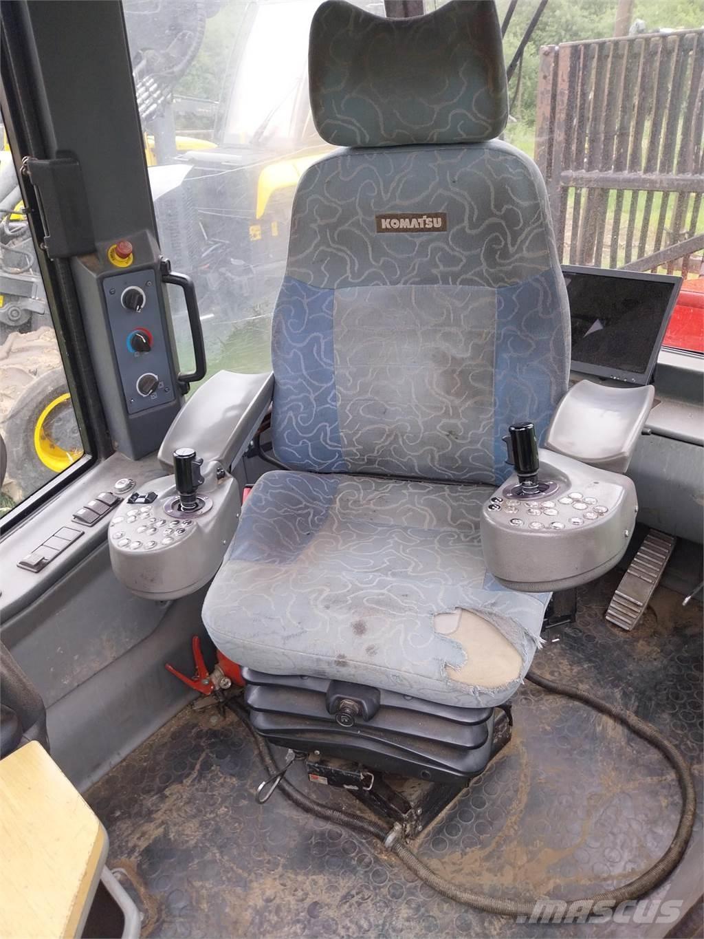 Komatsu 860.4 Forwarderji