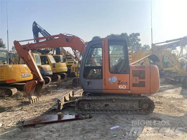 Hitachi ZX 60 Bagri goseničarji