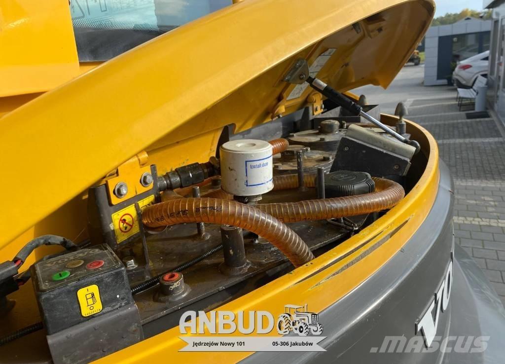 Volvo ECR 88 D Bagri goseničarji