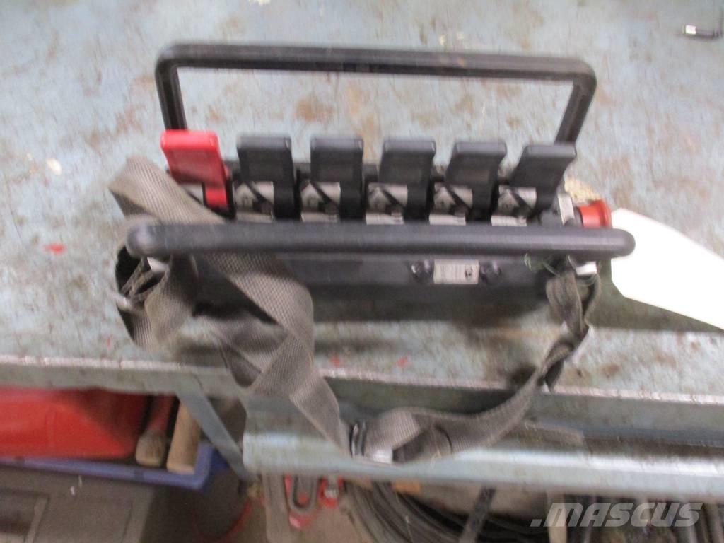 Hiab 245E-5 Paletna dvigala