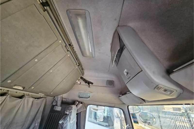 UD TRUCKS QUON Drugi tovornjaki