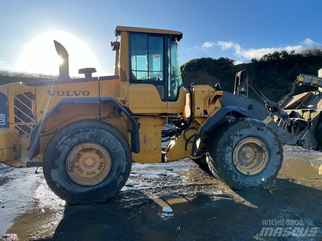 Volvo L 120 F Kolesni nakladalci