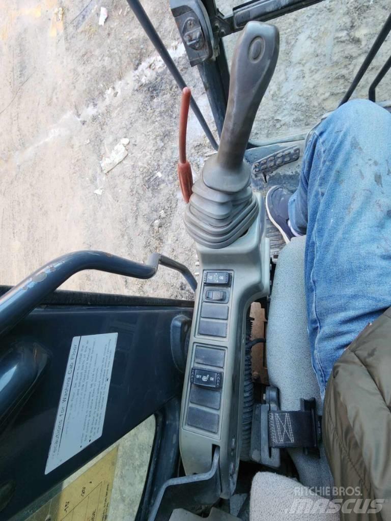 DEERE 245G LC Bagri goseničarji