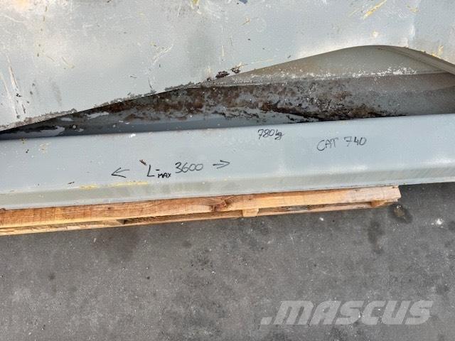 CAT 740 TAILGATE Zglobni demperji