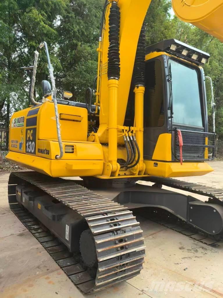 Komatsu PC 130 Amfibijski bagri