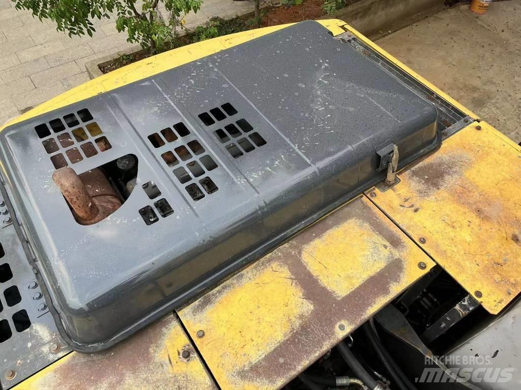 Sumitomo SH200Z3 Bagri goseničarji