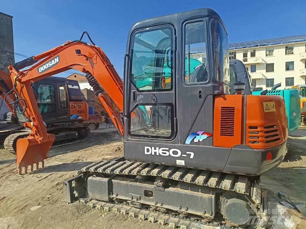 Doosan DH 60-7 Mini bagri <7t