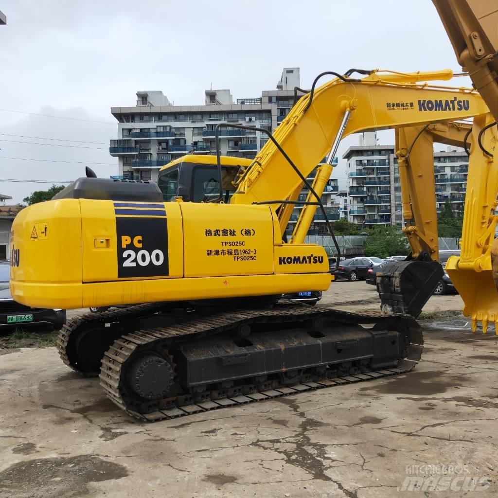 Komatsu PC200-7 Bagri goseničarji