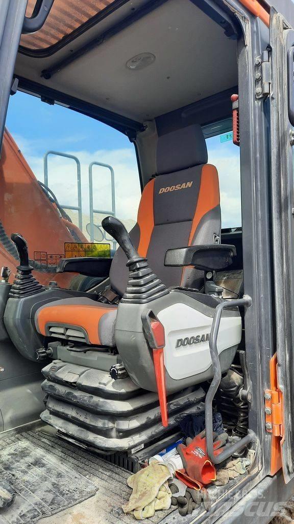 Doosan DX 255 LC-5 Bagri goseničarji