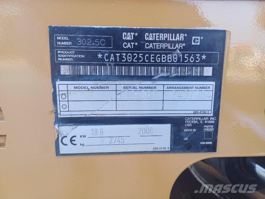 CAT 302.5 Mini bagri <7t
