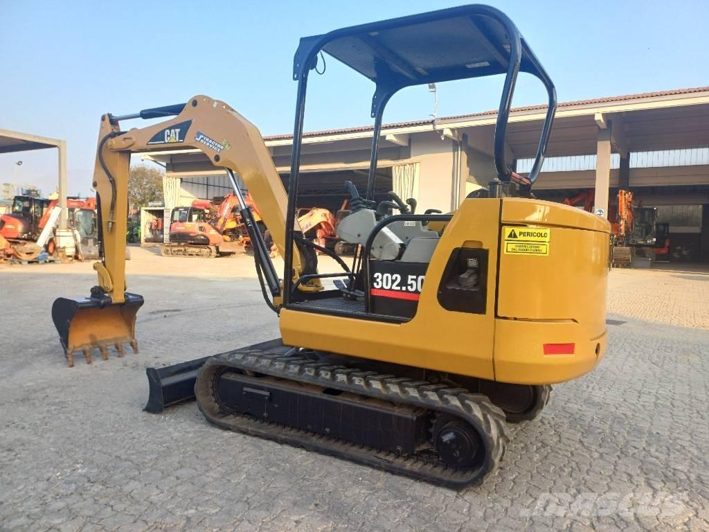 CAT 302.5 Mini bagri <7t