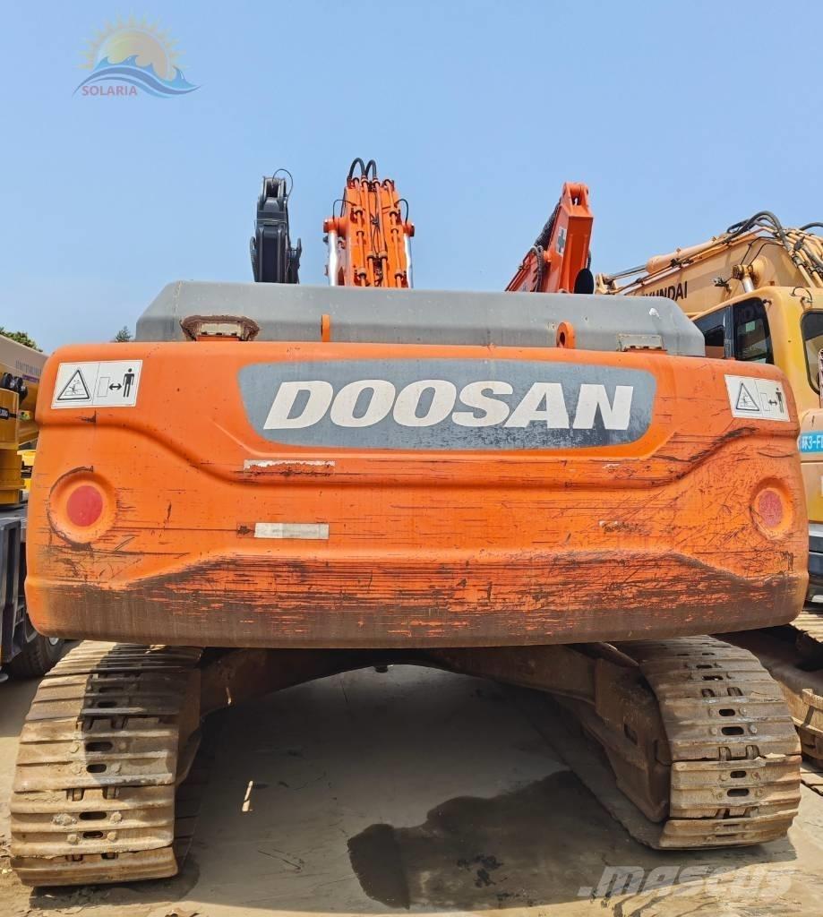 Doosan DX 300 LC Bagri goseničarji