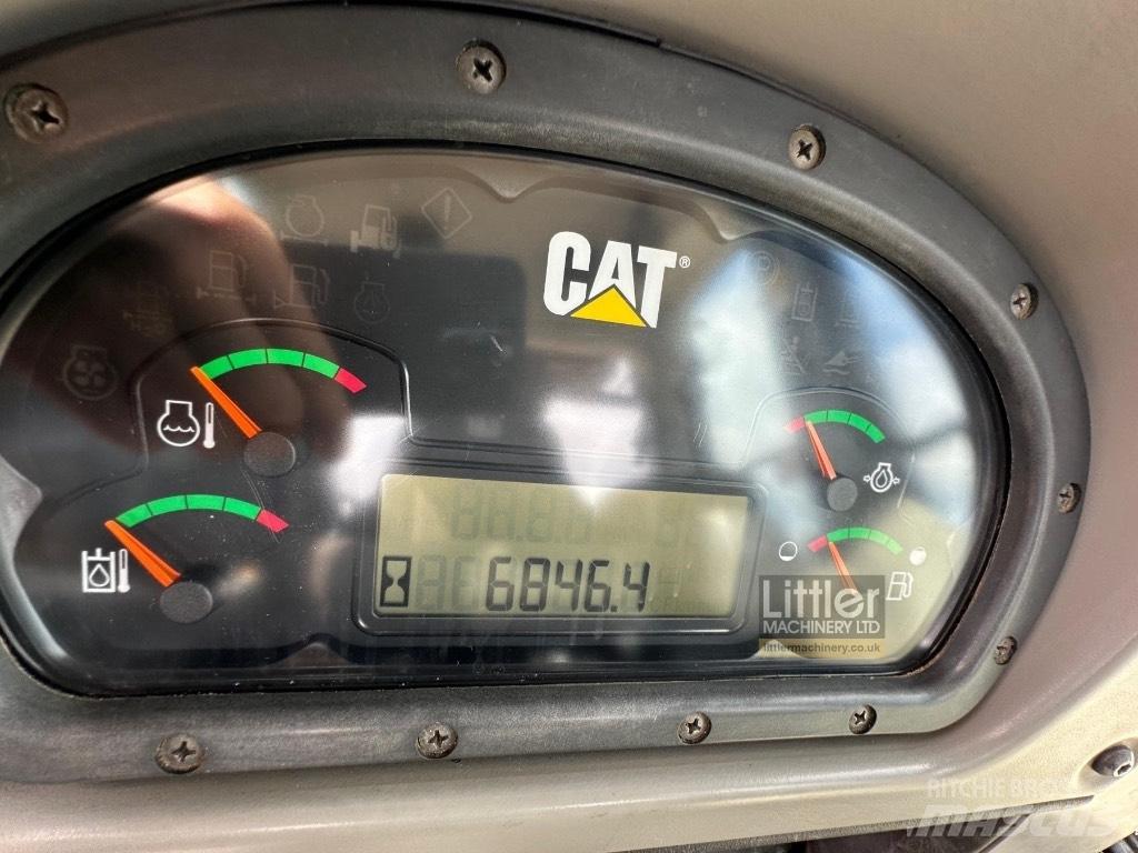 CAT 953D Nakladalci goseničarji