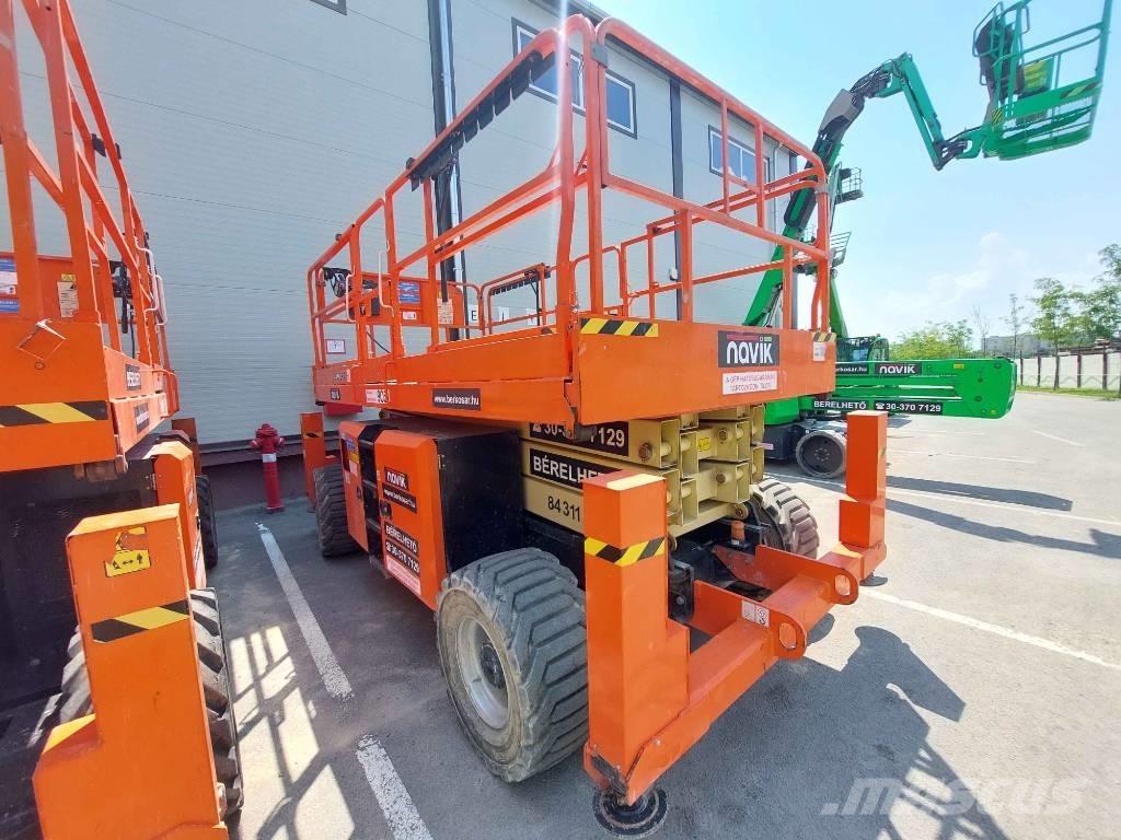 JLG 330 LRT Škarjaste dvižne ploščadi