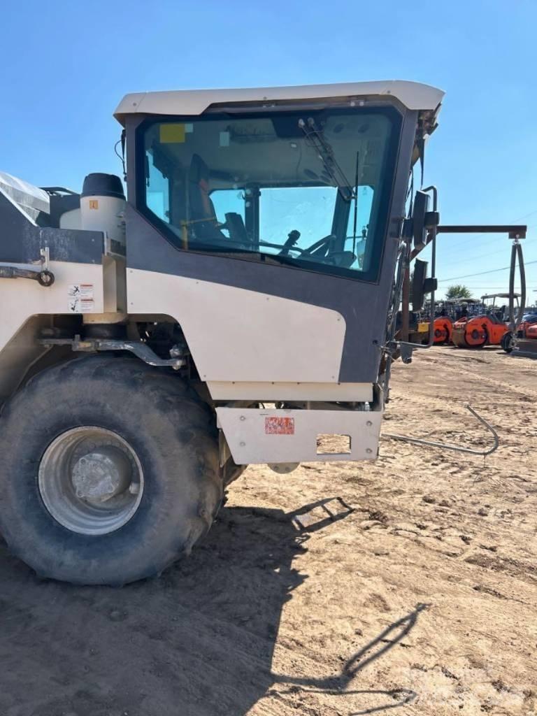 Wirtgen WR200 Stroji za recikliranje asfalta