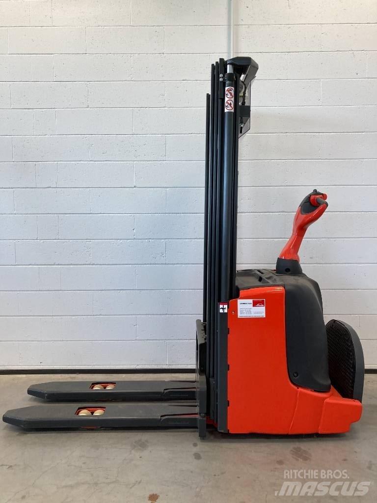 Linde L14P/1169 Samopogonski ročni viličarji