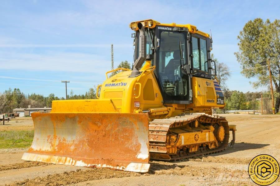 Komatsu D 37 EX Buldožerji goseničarji