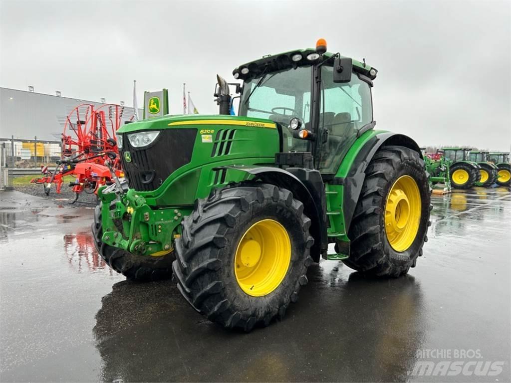 John Deere 6210R Traktorji
