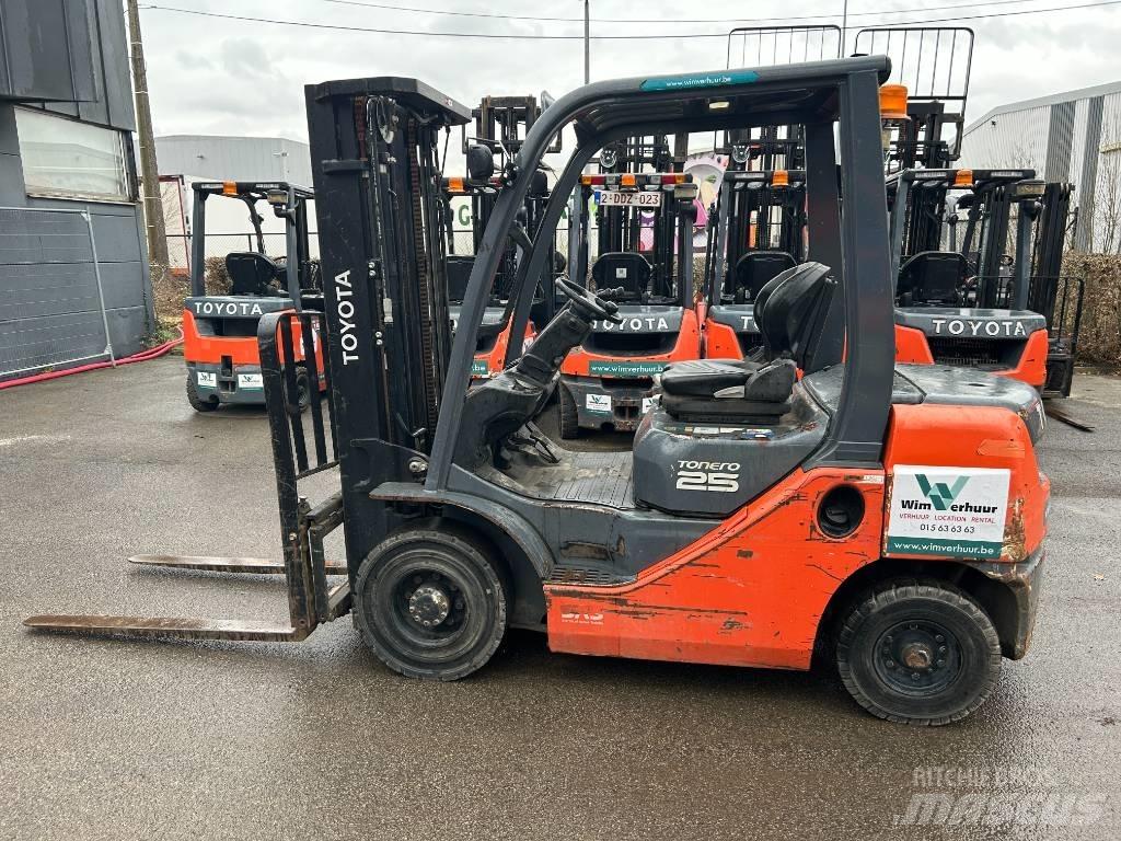 Toyota 02-8 FDF 25 Dizelski viličarji