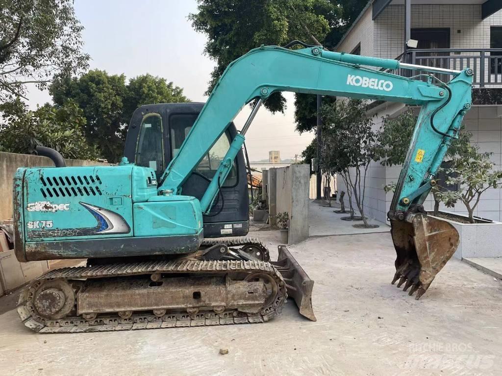 Kobelco SK 75 Bagri goseničarji