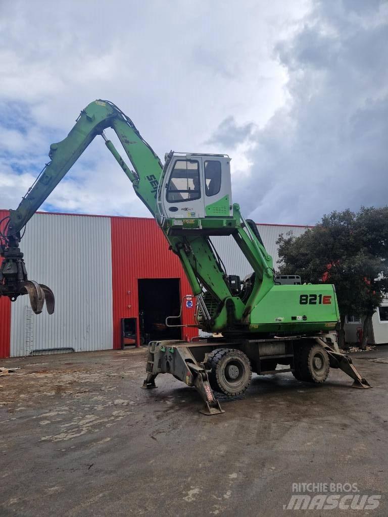 Sennebogen 821 E Bagri na kolesih