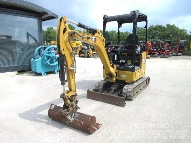 CAT 302 CR Mini bagri <7t