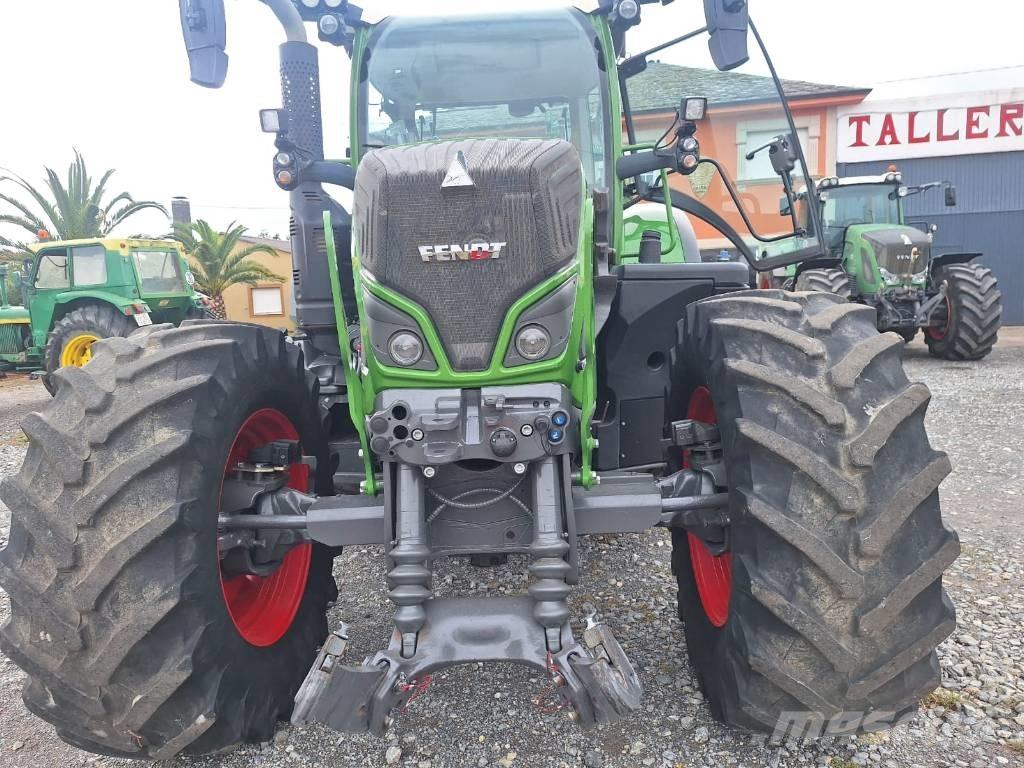 Fendt 718 Traktorji