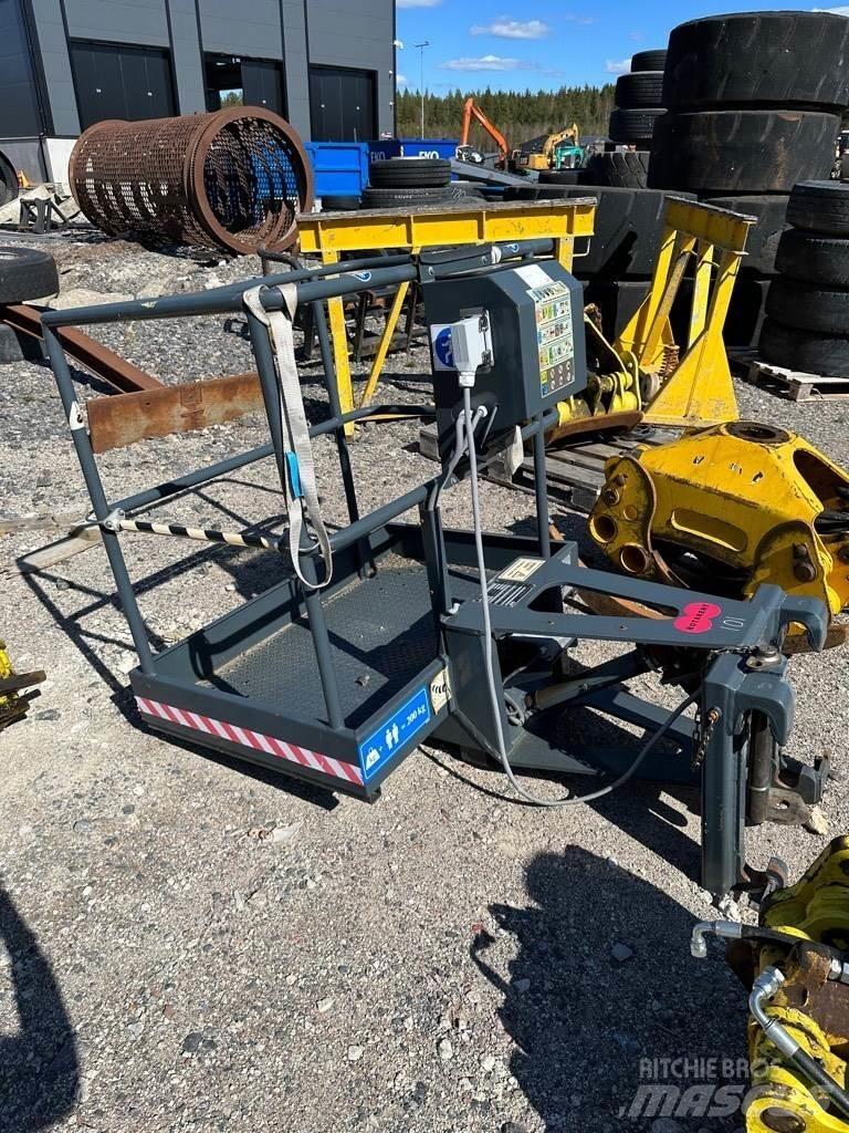 Merlo TF 38 Teleskopski viličarji