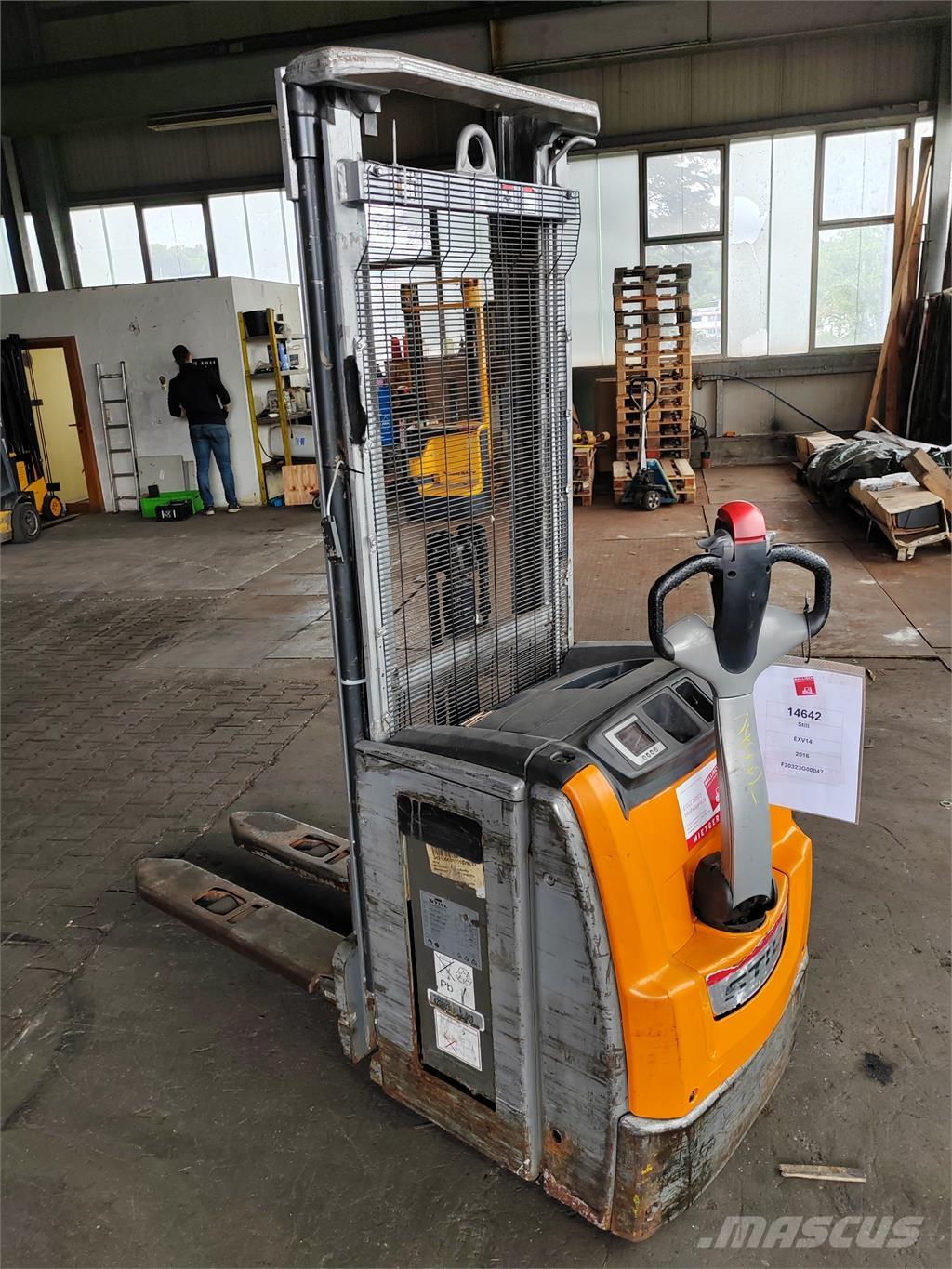 Still EXV14 Samopogonski ročni viličarji