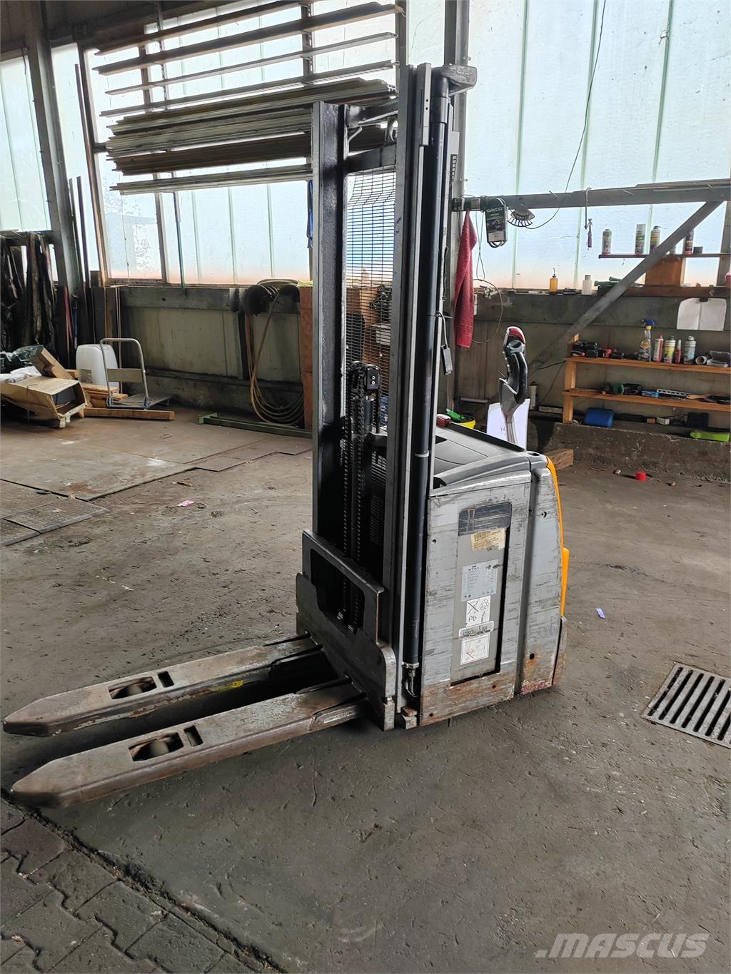 Still EXV14 Samopogonski ročni viličarji