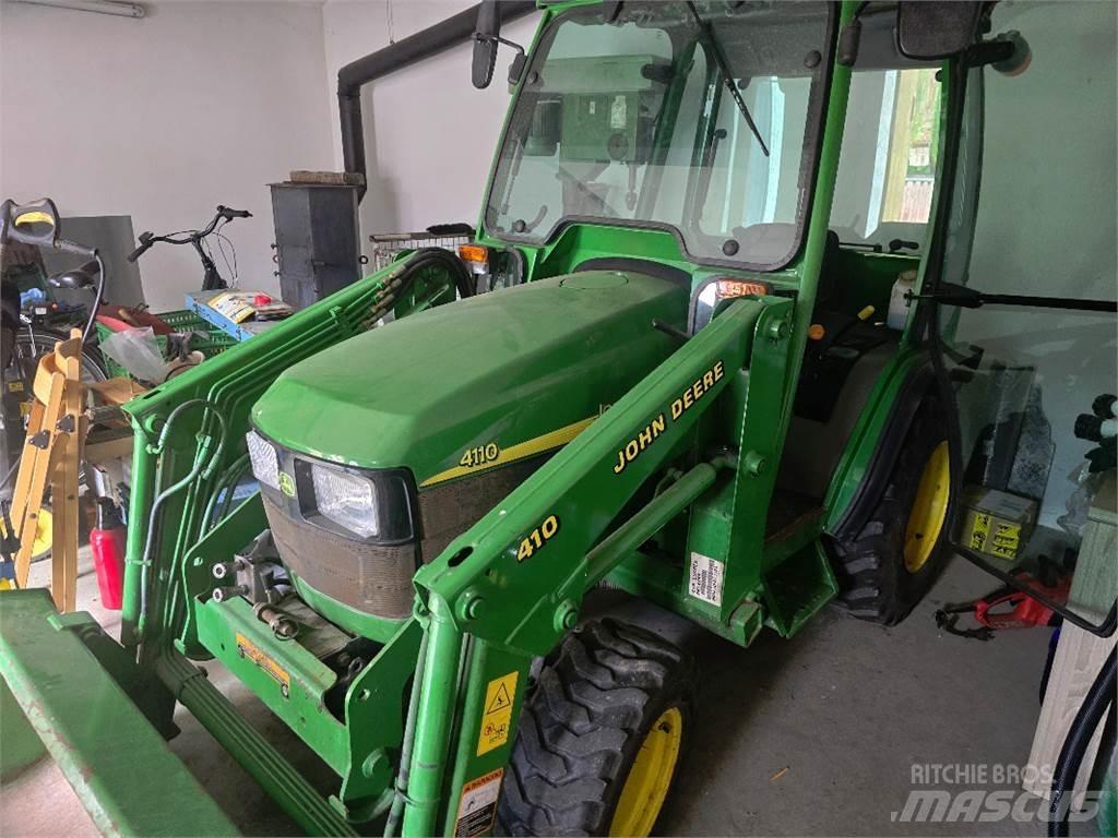 John Deere 4110 Traktorji