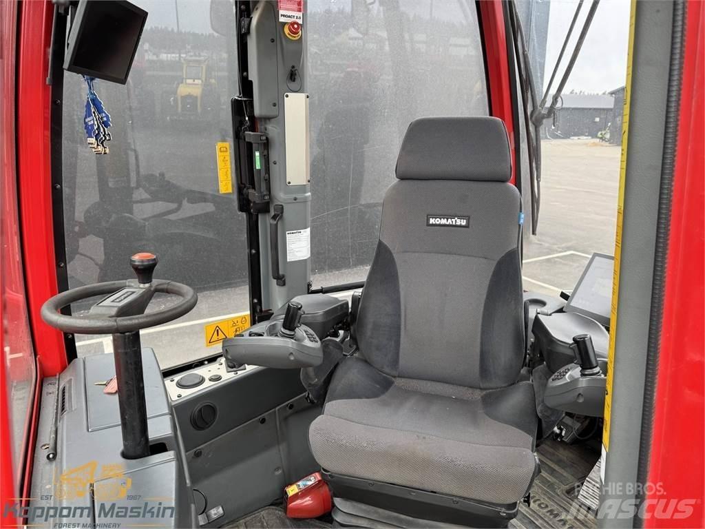 Komatsu 895 Forwarderji