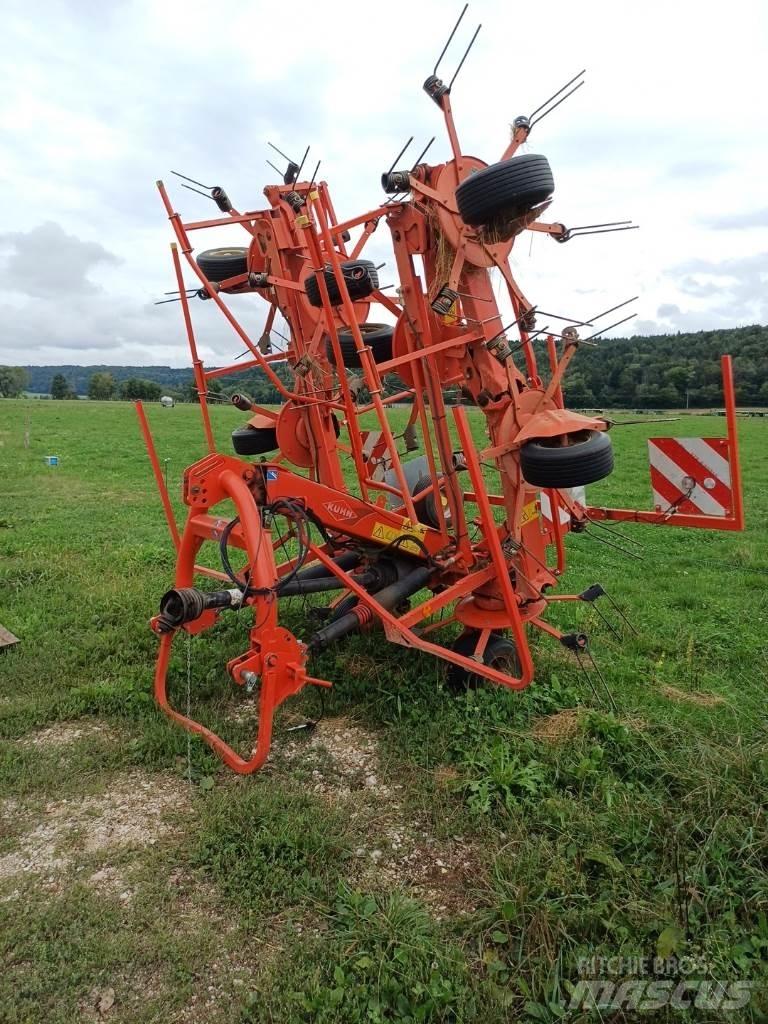 Kuhn GF 8702 Obračalniki in zgrabljalniki