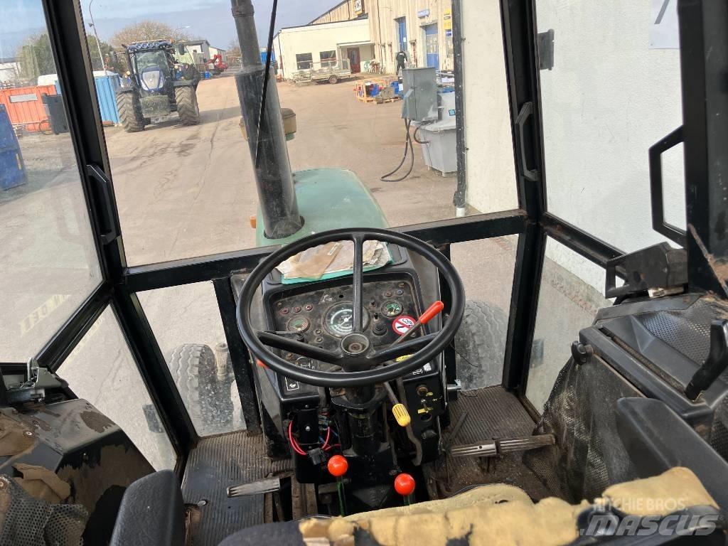 John Deere 3130 Traktorji