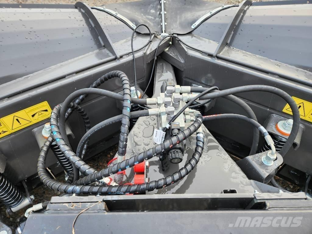 Pronar PUV 3300 M Snežne deske in plugi