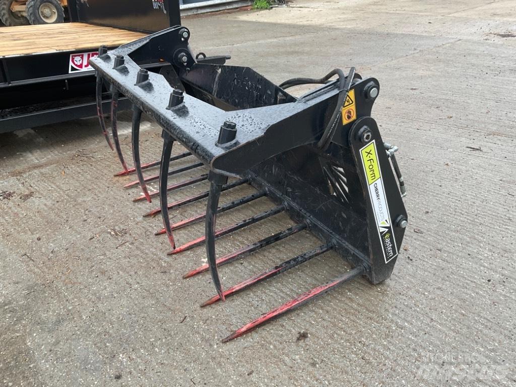 Manitou X-form Drugi priključki za nakladanje in kopanje