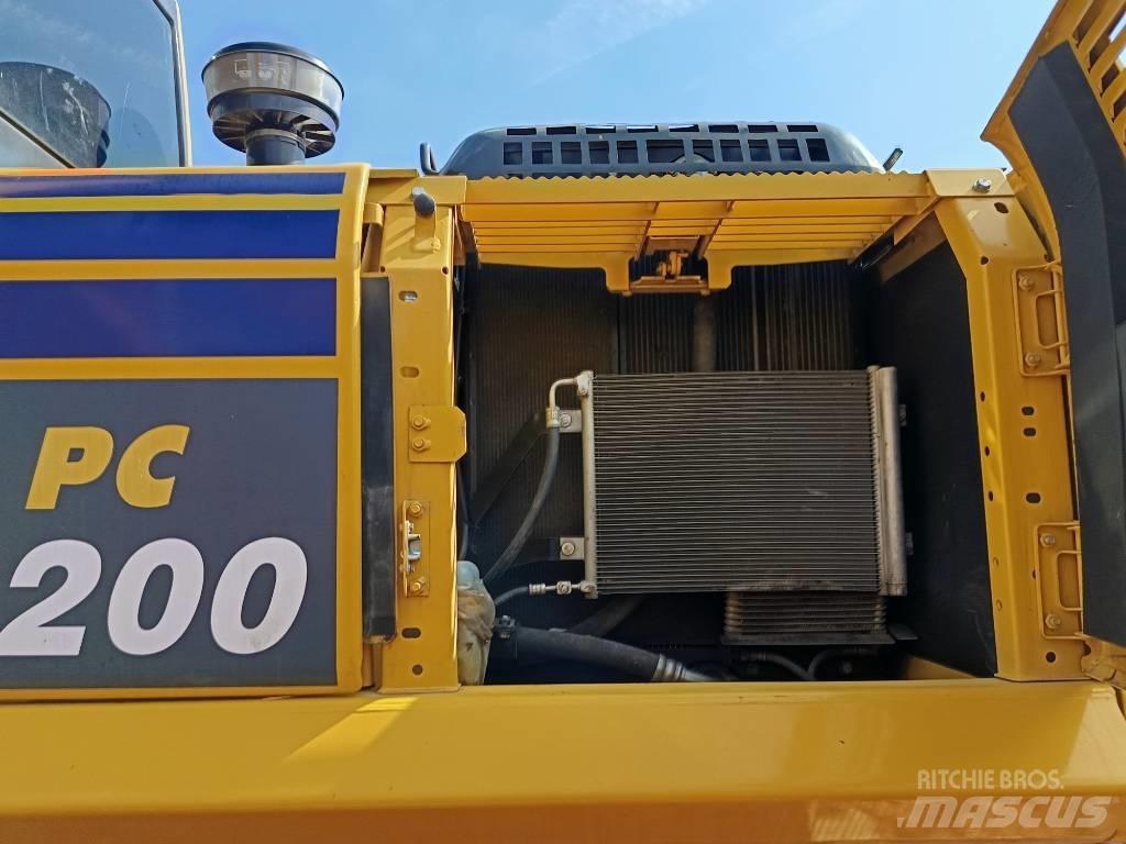 Komatsu PC200 Midi bagri 7t – 12t