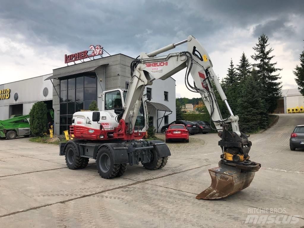 Takeuchi TB295W Bagri na kolesih