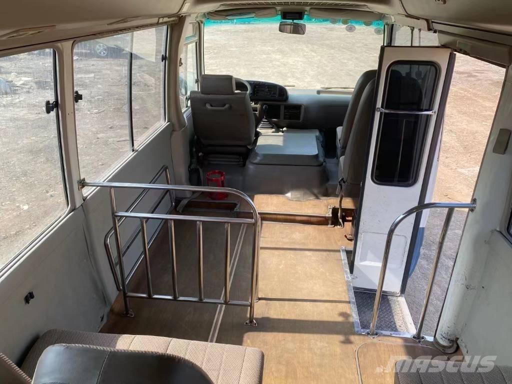 Toyota Coaster Bus Mini avtobusi