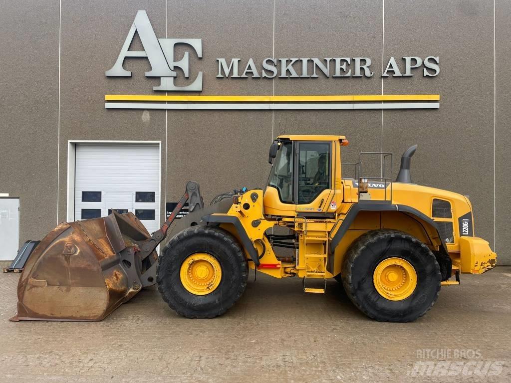 Volvo L220G Kolesni nakladalci