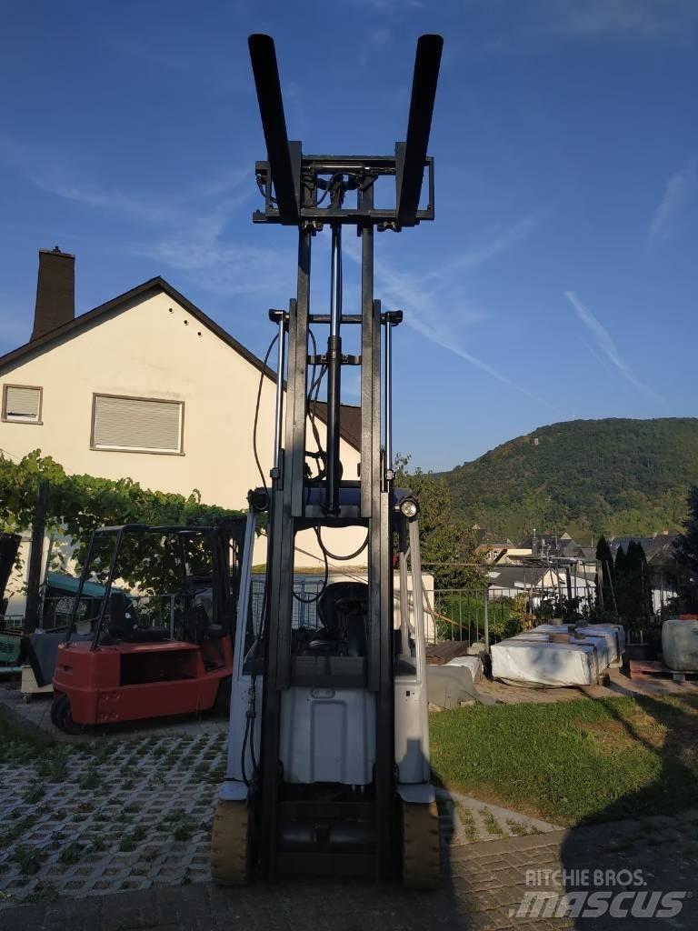 Still RX 20-20 Električni viličarji