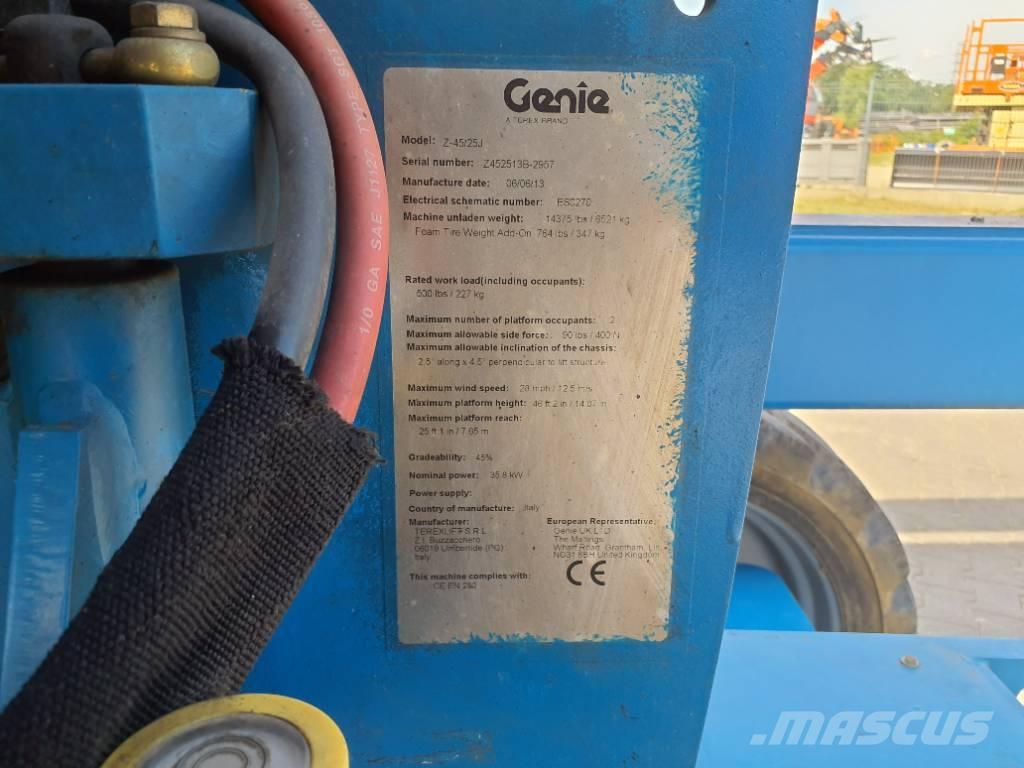 Genie Z45/25JRT Zglobne dvižne ploščadi