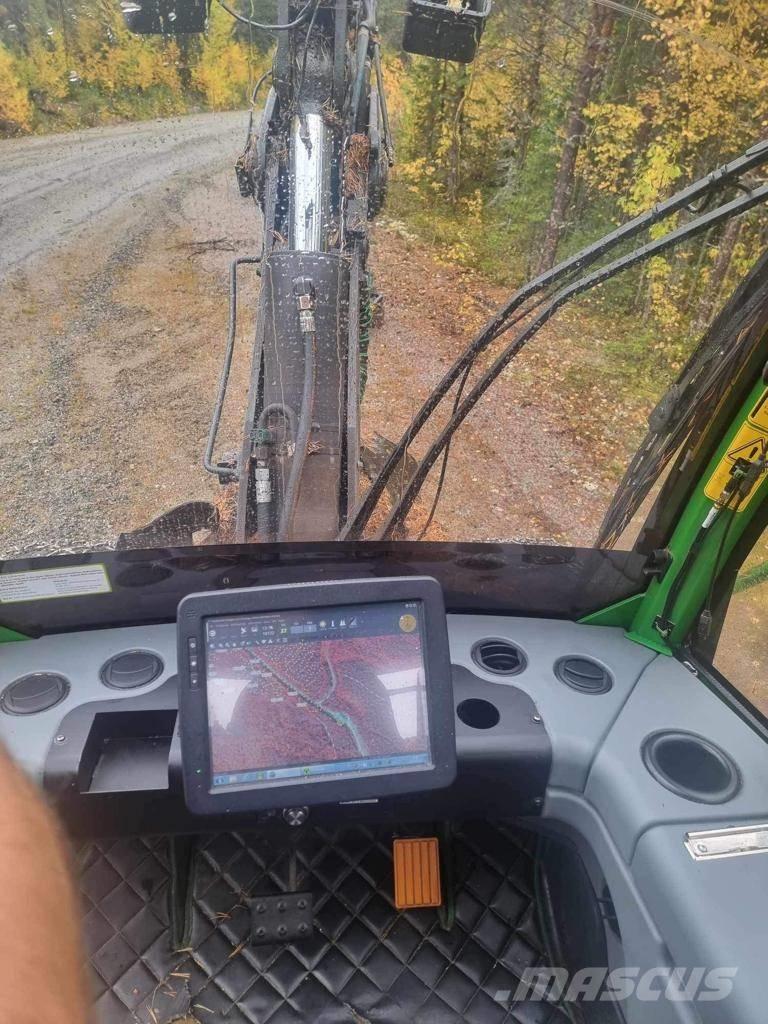 John Deere 1070 G Harvesterji